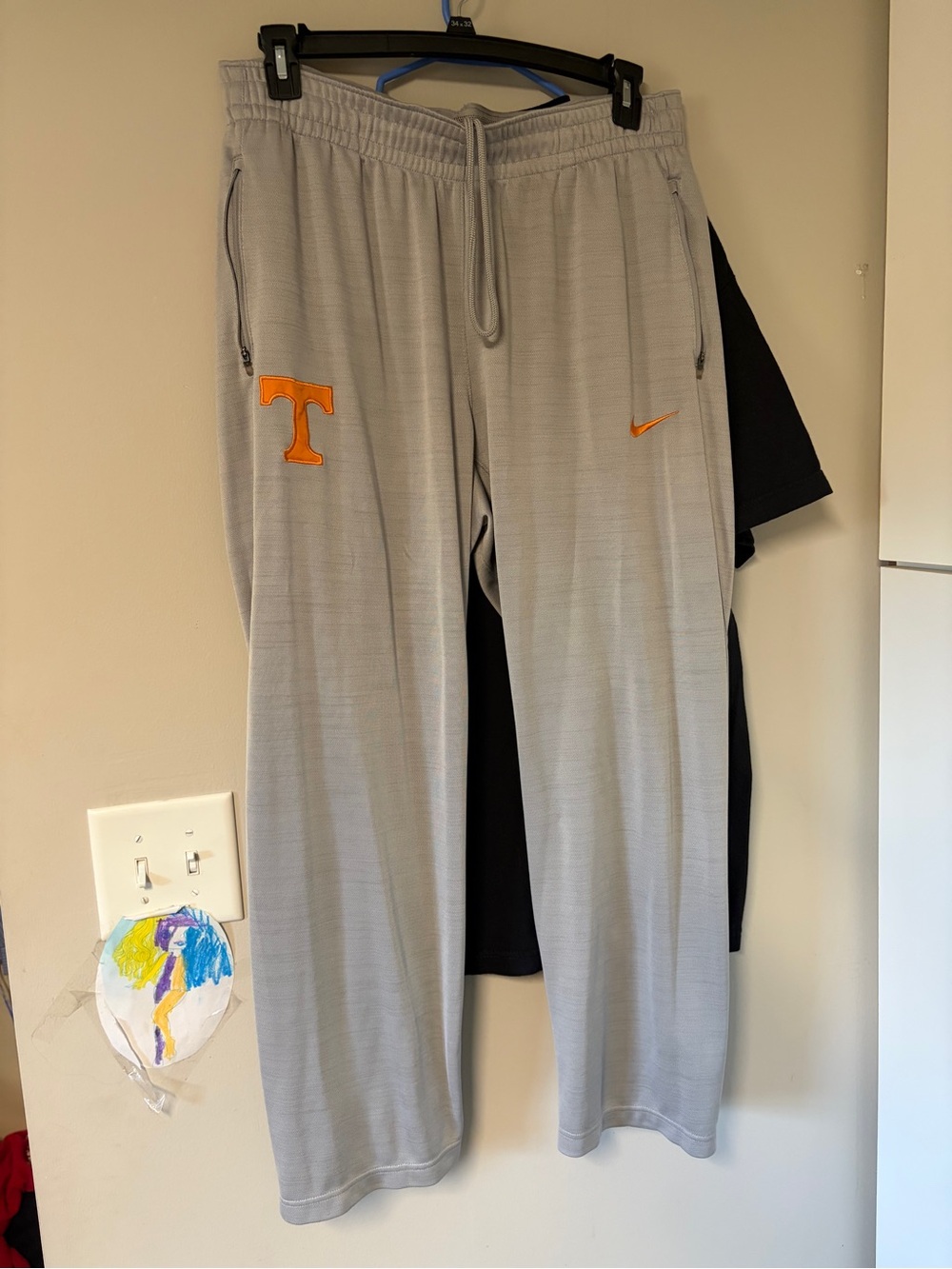 Nike Men’s DriFit Sweatpants with Orange Tennessee Logo Zip Pockets & cuffs XXL